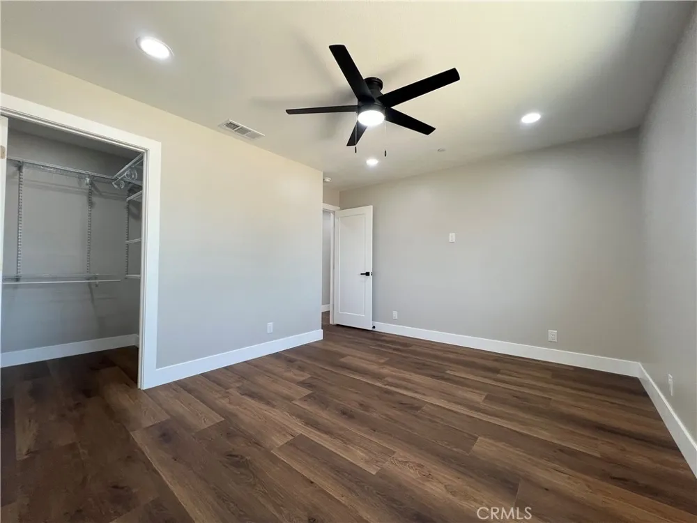 9506 East Avenue T-14 Littlerock, CA 93543