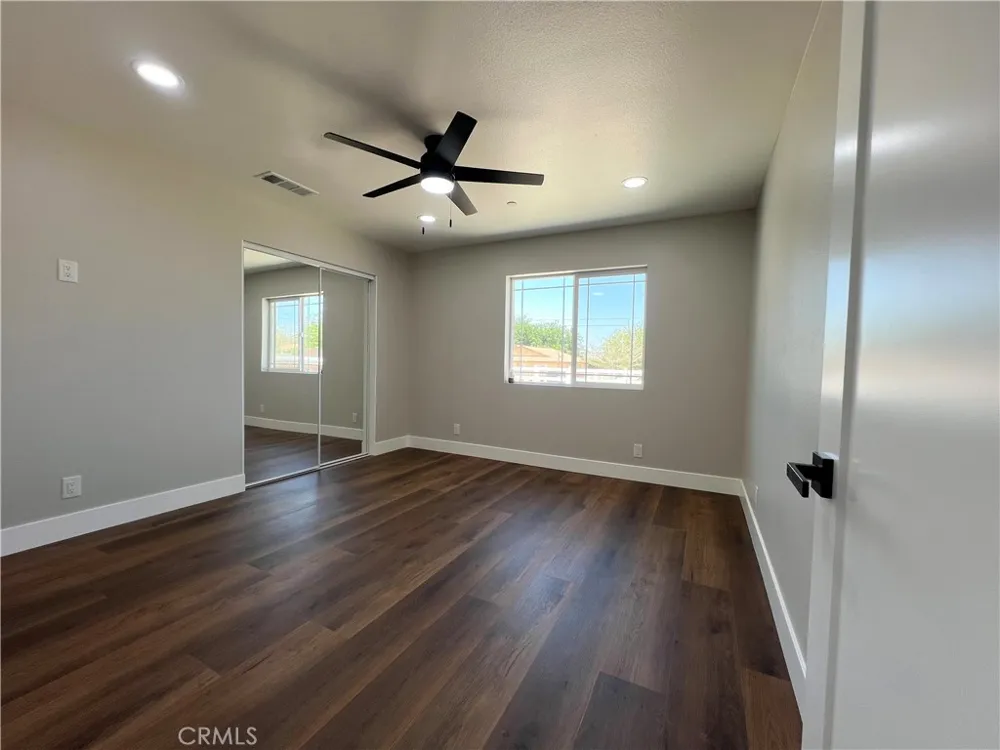 9506 East Avenue T-14 Littlerock, CA 93543