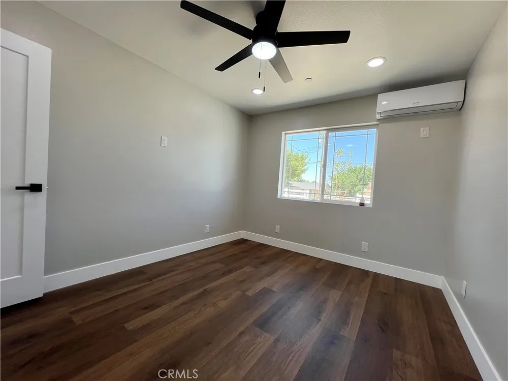 9506 East Avenue T-14 Littlerock, CA 93543