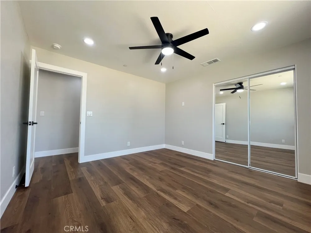 9506 East Avenue T-14 Littlerock, CA 93543