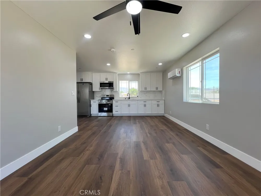 9506 East Avenue T-14 Littlerock, CA 93543