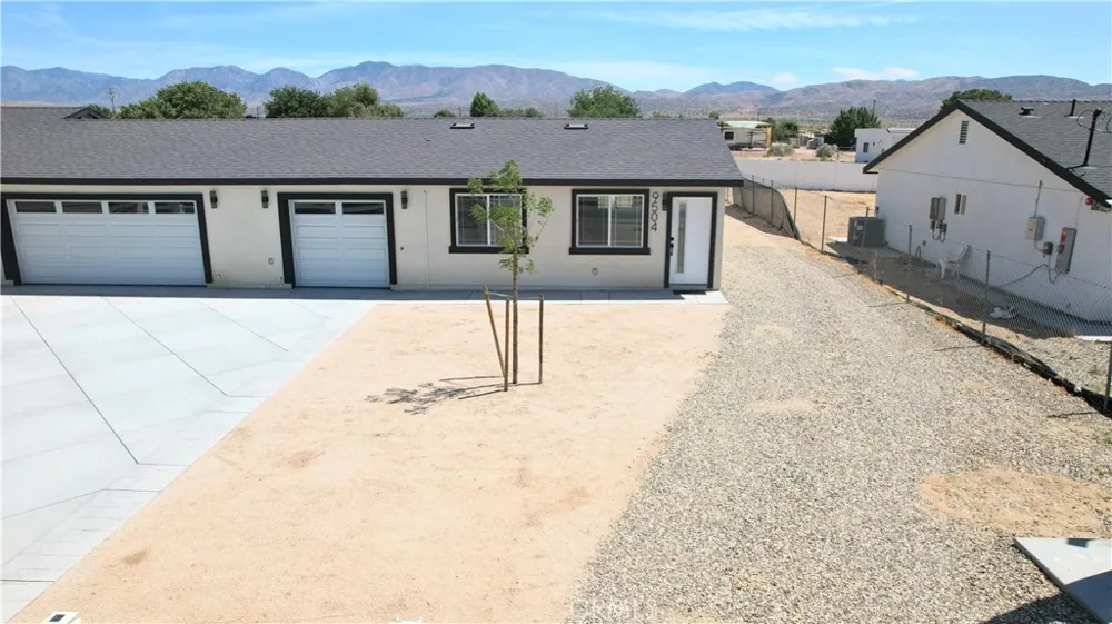 9506 East Avenue T-14 Littlerock, CA 93543