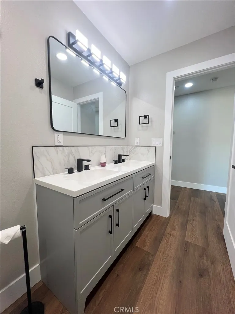 9506 East Avenue T-14 Littlerock, CA 93543