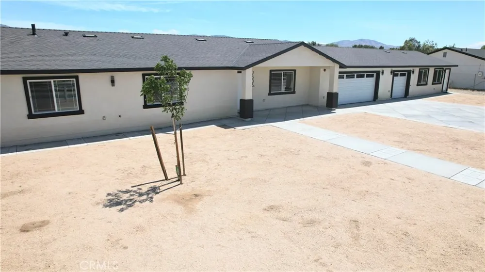 9506 East Avenue T-14 Littlerock, CA 93543
