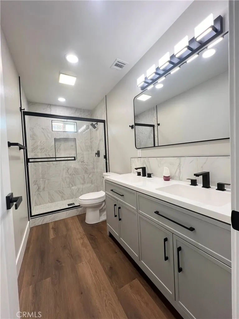 9506 East Avenue T-14 Littlerock, CA 93543