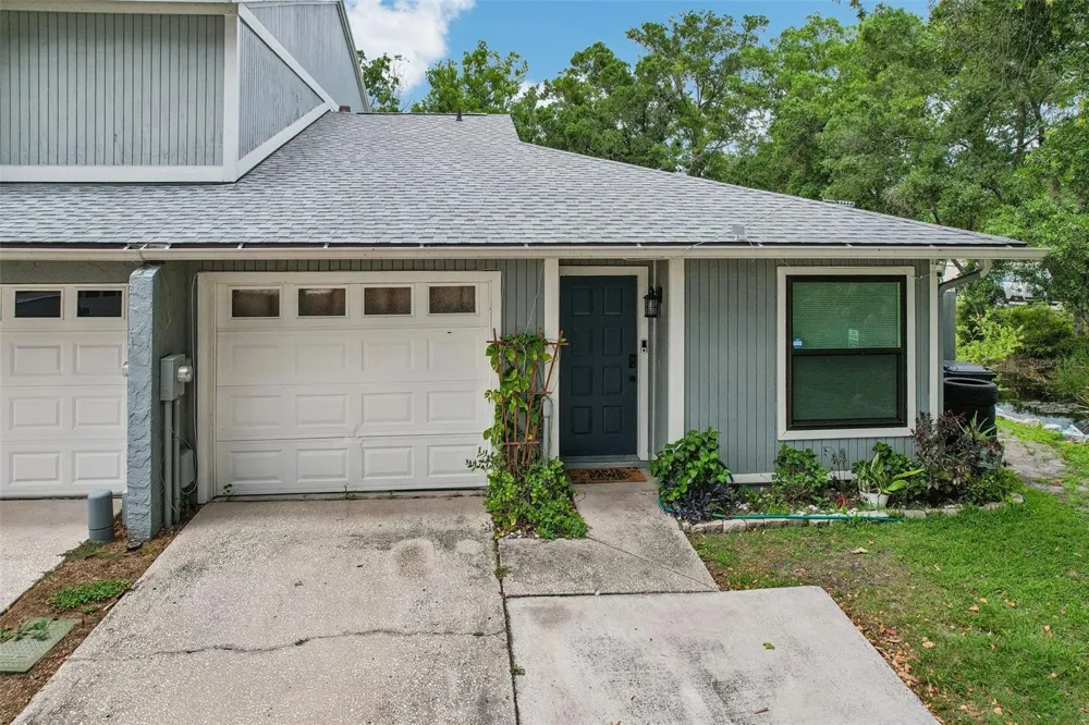4001 BAINWOOD COURT Tampa, FL 33614