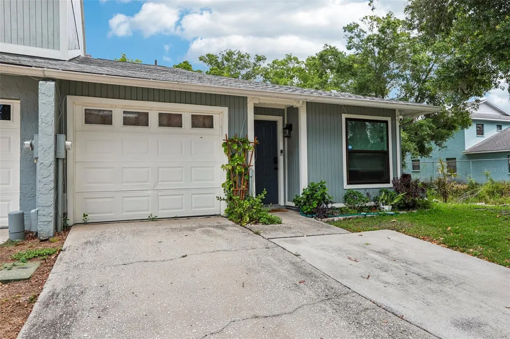 4001 BAINWOOD COURT Tampa, FL 33614