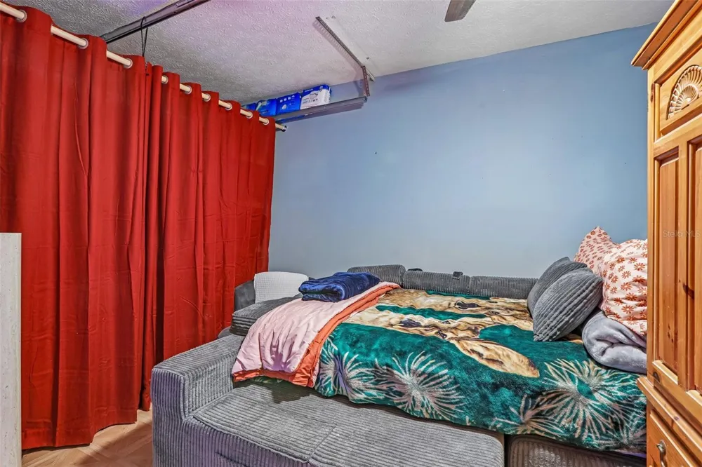 4001 BAINWOOD COURT Tampa, FL 33614