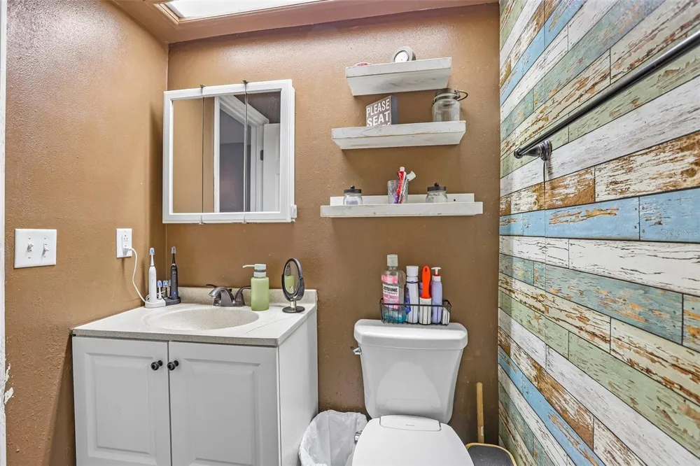 4001 BAINWOOD COURT Tampa, FL 33614