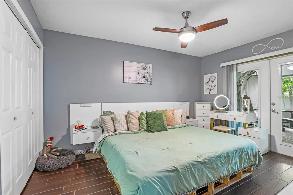 4001 BAINWOOD COURT Tampa, FL 33614