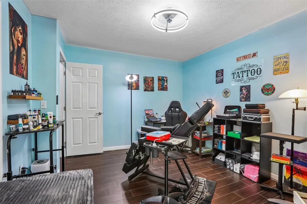 4001 BAINWOOD COURT Tampa, FL 33614