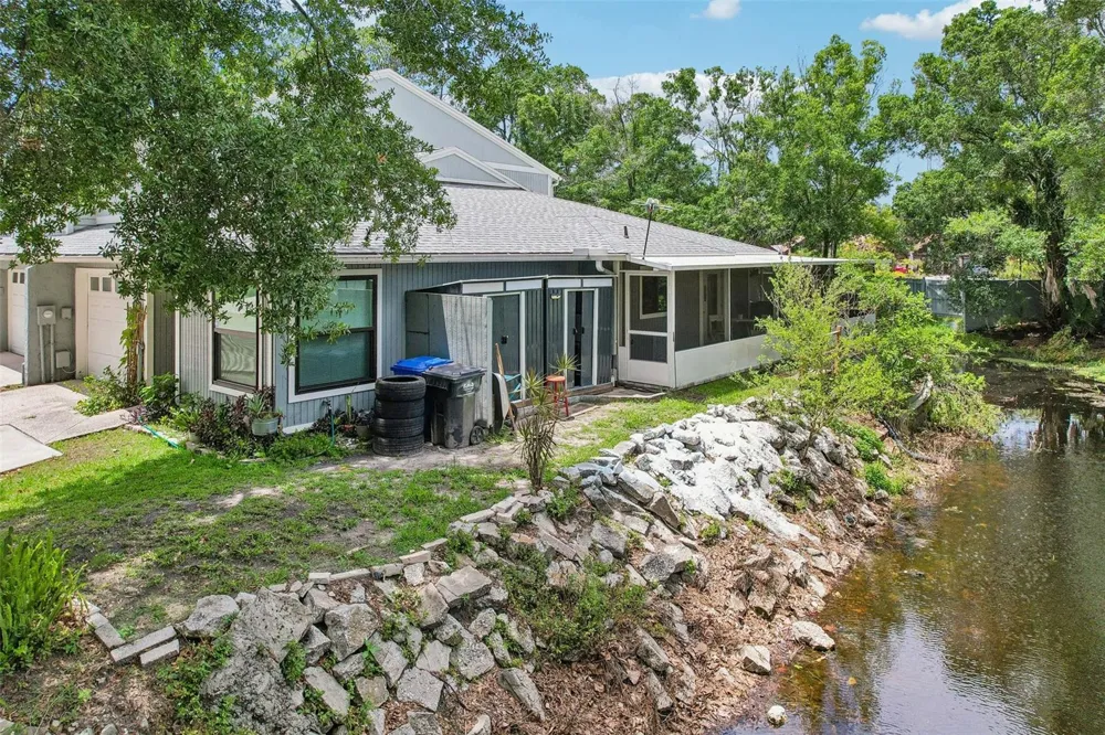 4001 BAINWOOD COURT Tampa, FL 33614