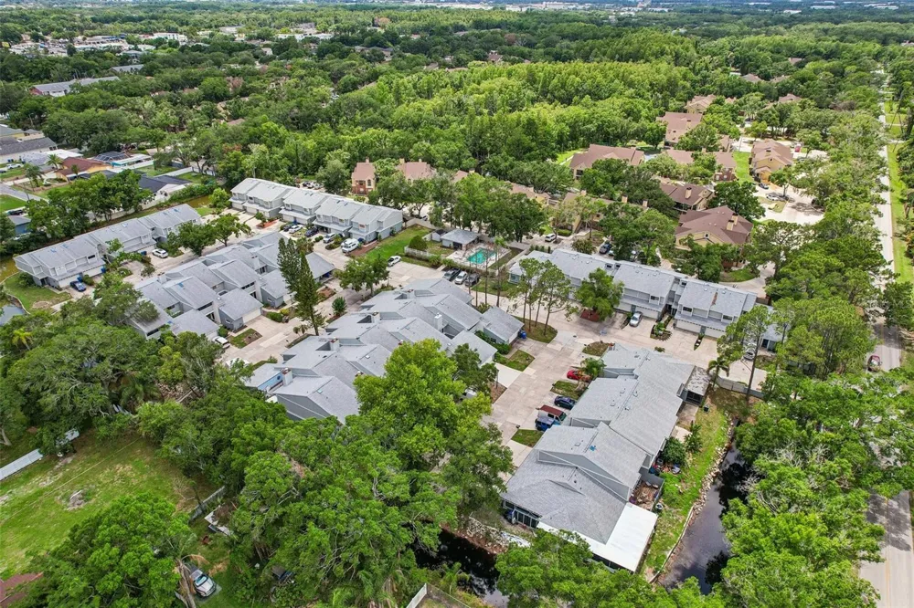 4001 BAINWOOD COURT Tampa, FL 33614