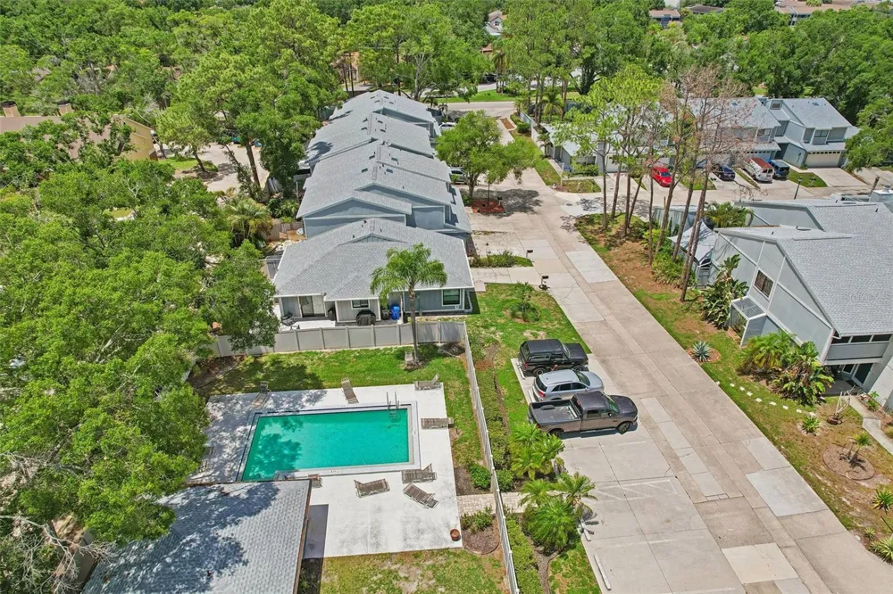 4001 BAINWOOD COURT Tampa, FL 33614