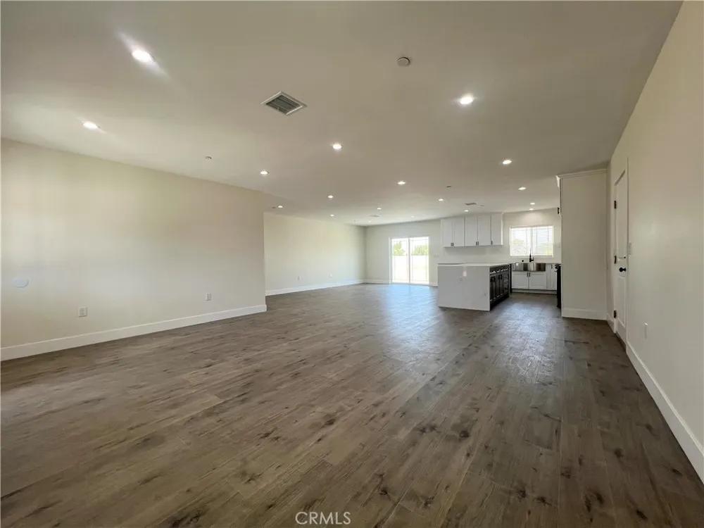9737 East Avenue Q-4 Littlerock, CA 93543