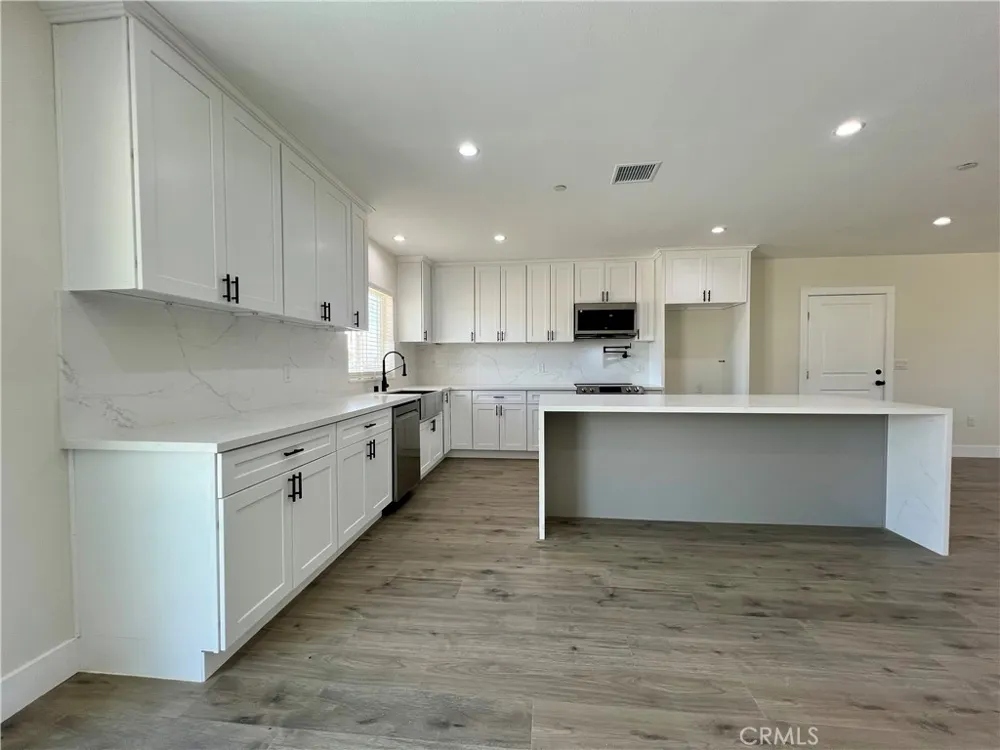 9737 East Avenue Q-4 Littlerock, CA 93543