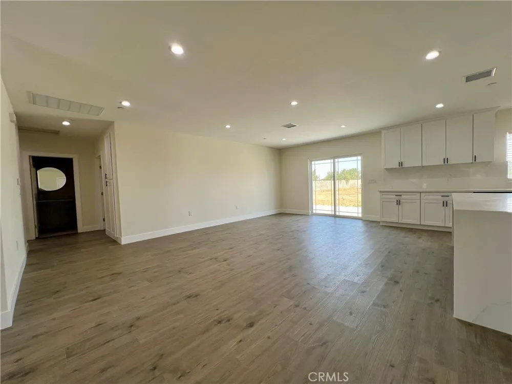 9737 East Avenue Q-4 Littlerock, CA 93543