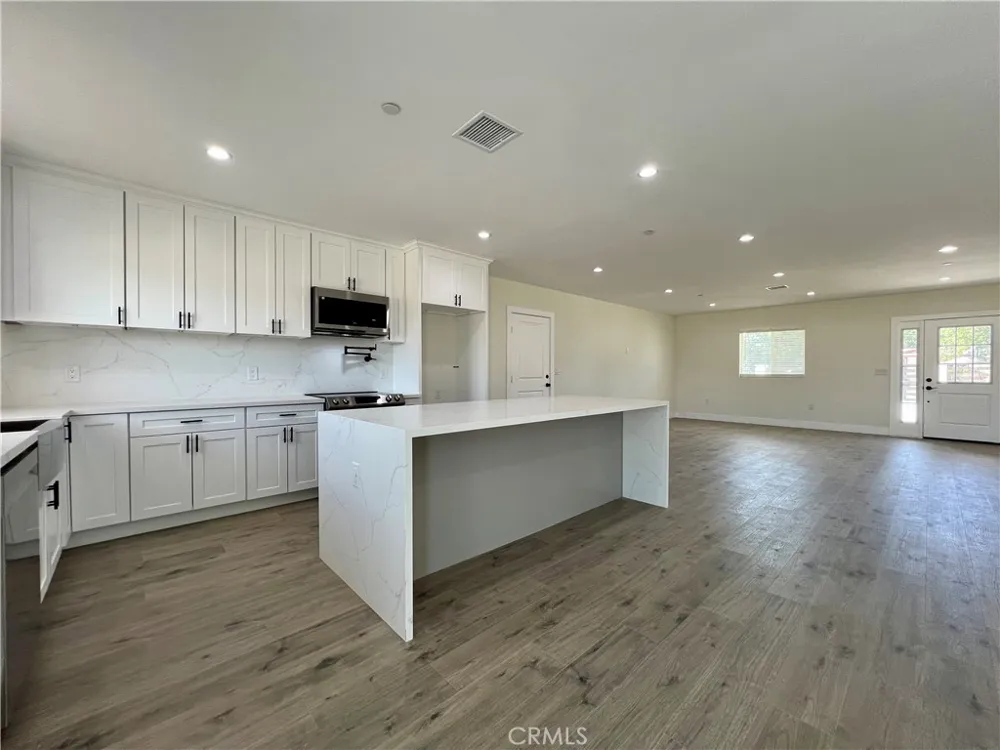 9737 East Avenue Q-4 Littlerock, CA 93543