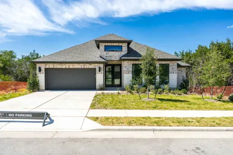 1032 Sunset Hill Way