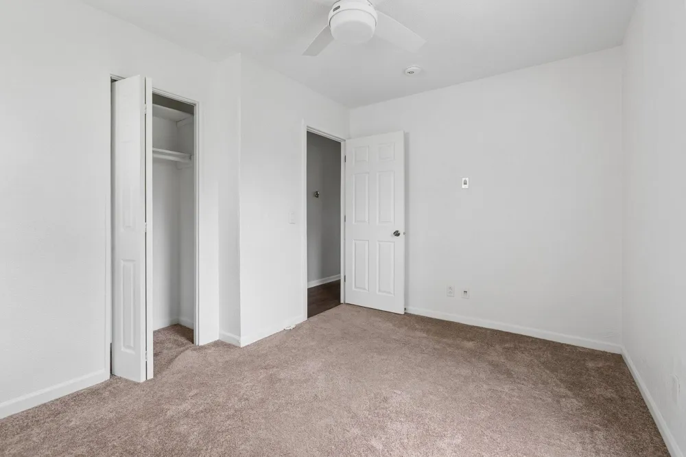 1602 Baker Drive Kalamazoo, MI 49048