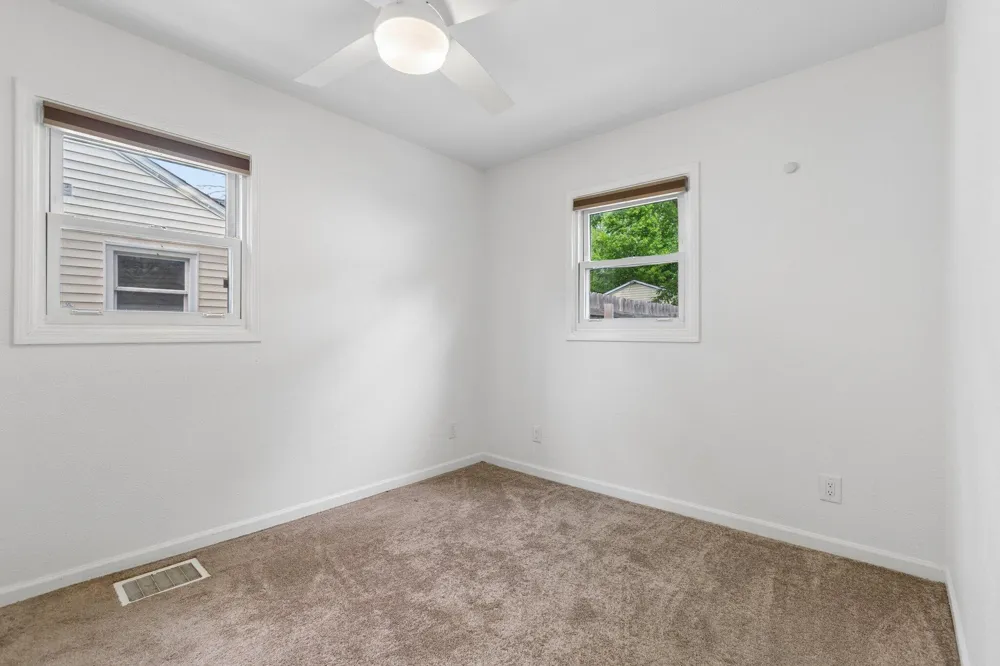 1602 Baker Drive Kalamazoo, MI 49048