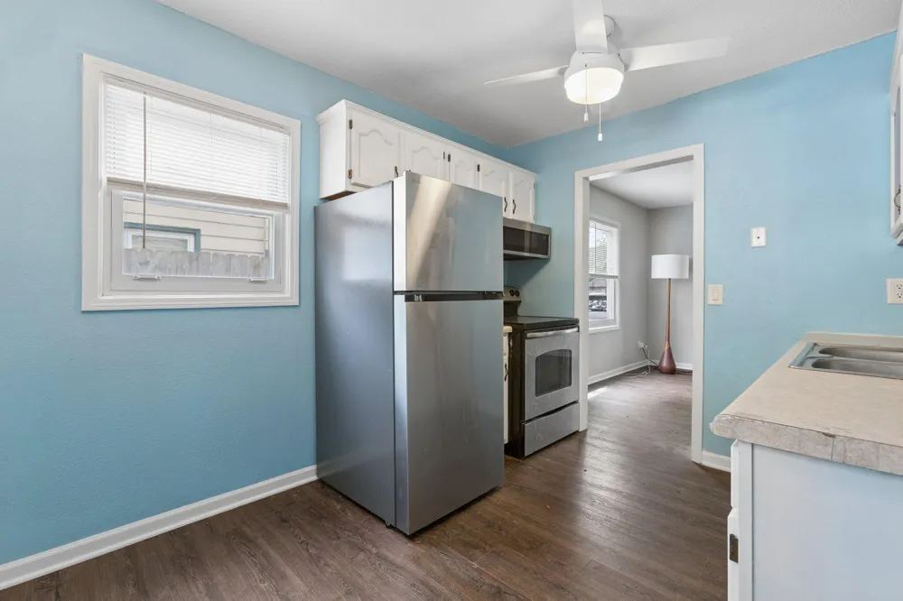 1602 Baker Drive Kalamazoo, MI 49048