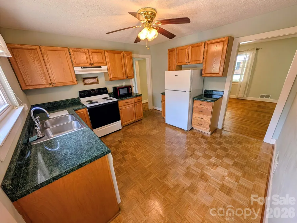 1014 SW Wright Street SW #5 Lenoir, NC 28645