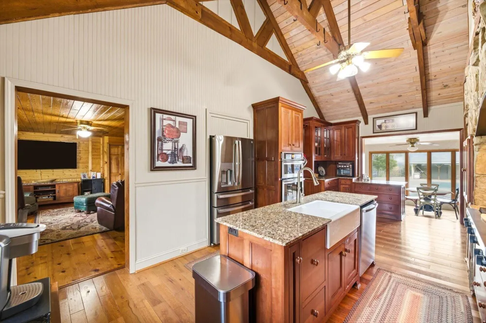 209 County Road 576 Englewood, TN 37329