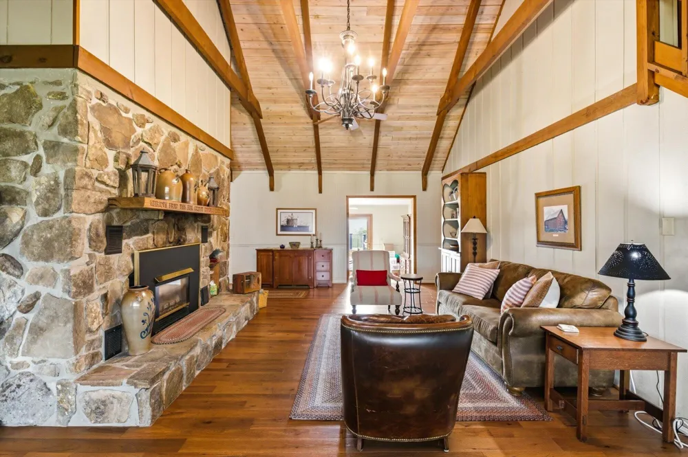 209 County Road 576 Englewood, TN 37329