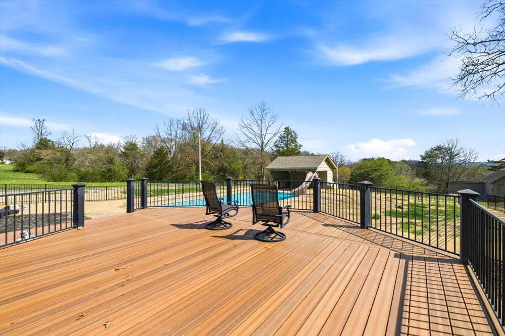 209 County Road 576 Englewood, TN 37329