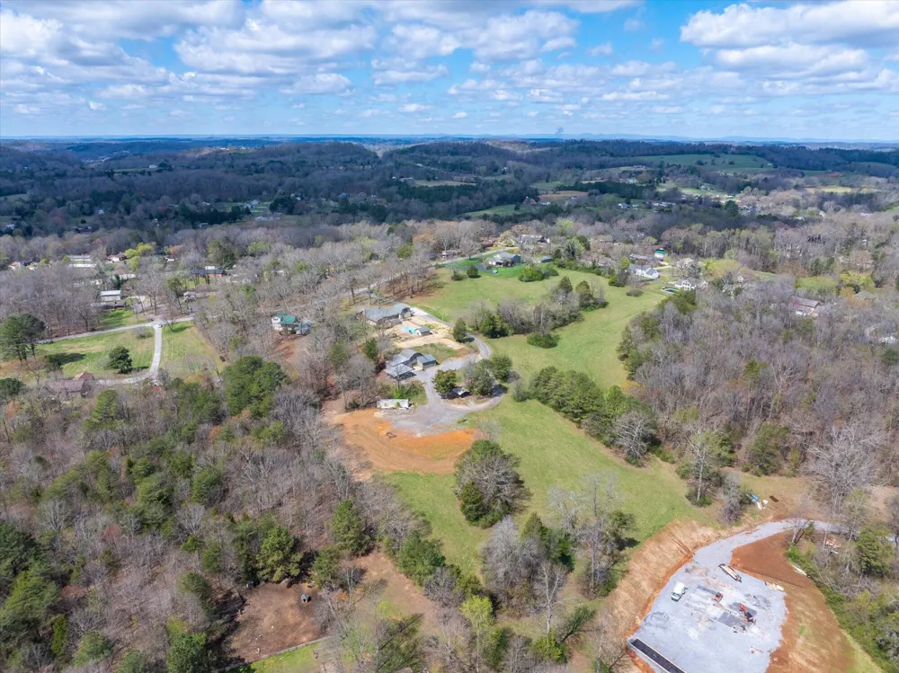 209 County Road 576 Englewood, TN 37329