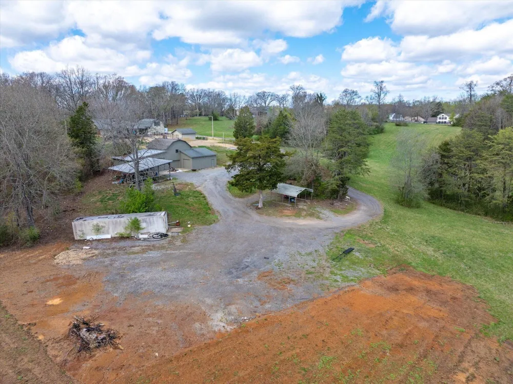 209 County Road 576 Englewood, TN 37329
