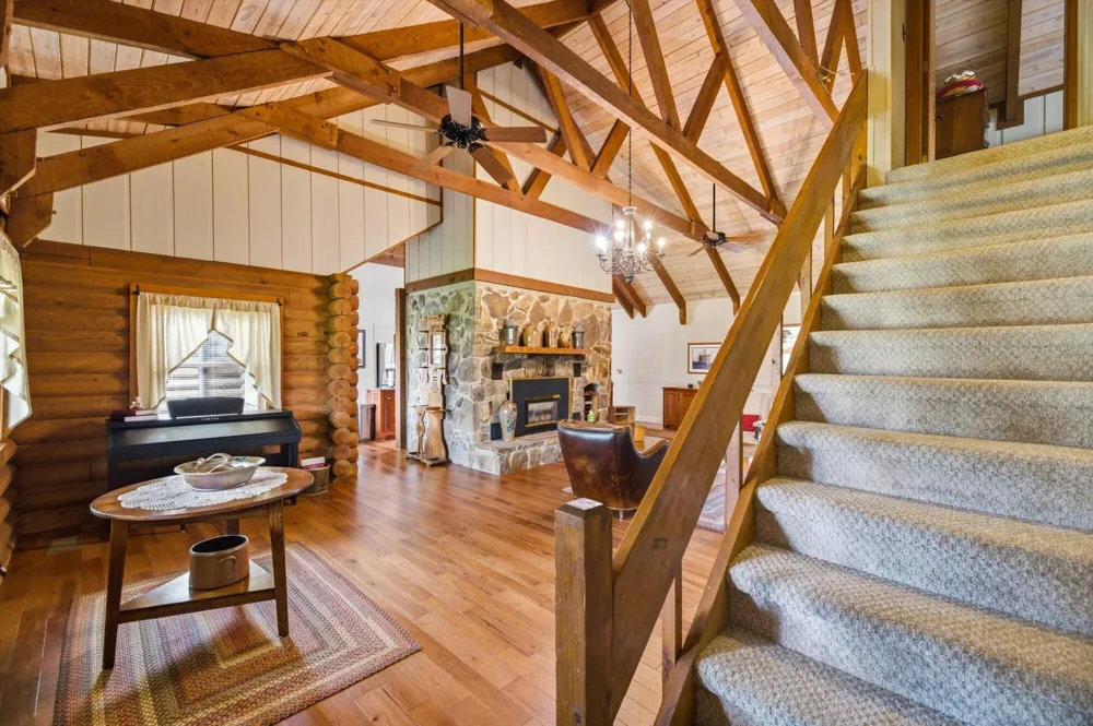 209 County Road 576 Englewood, TN 37329