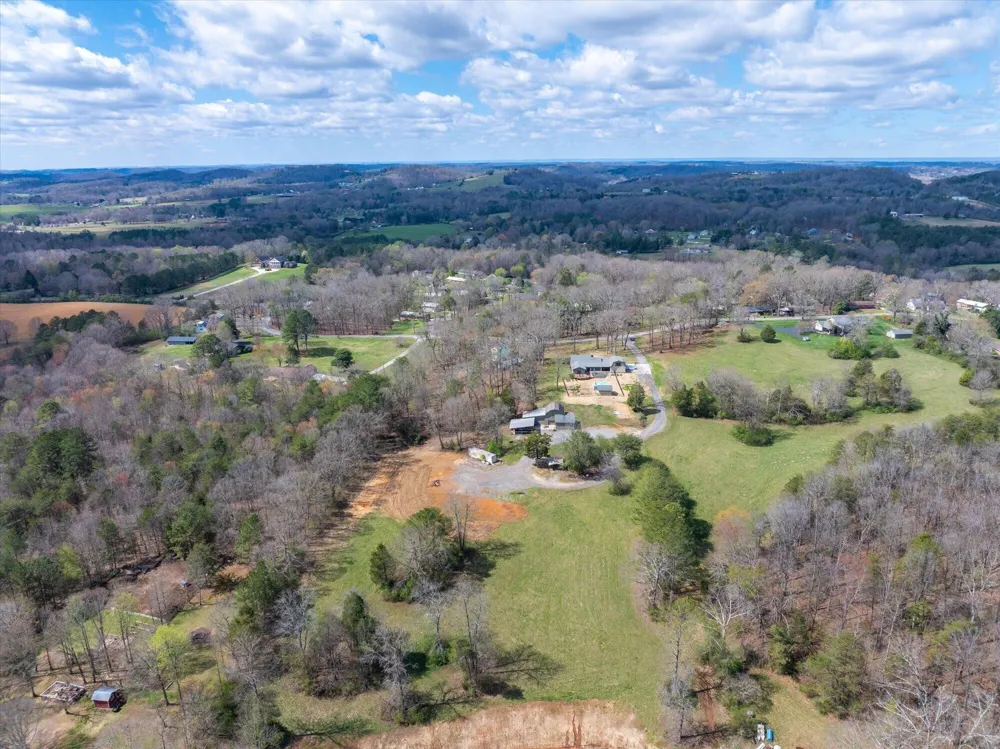 209 County Road 576 Englewood, TN 37329