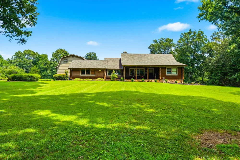 209 County Road 576 Englewood, TN 37329