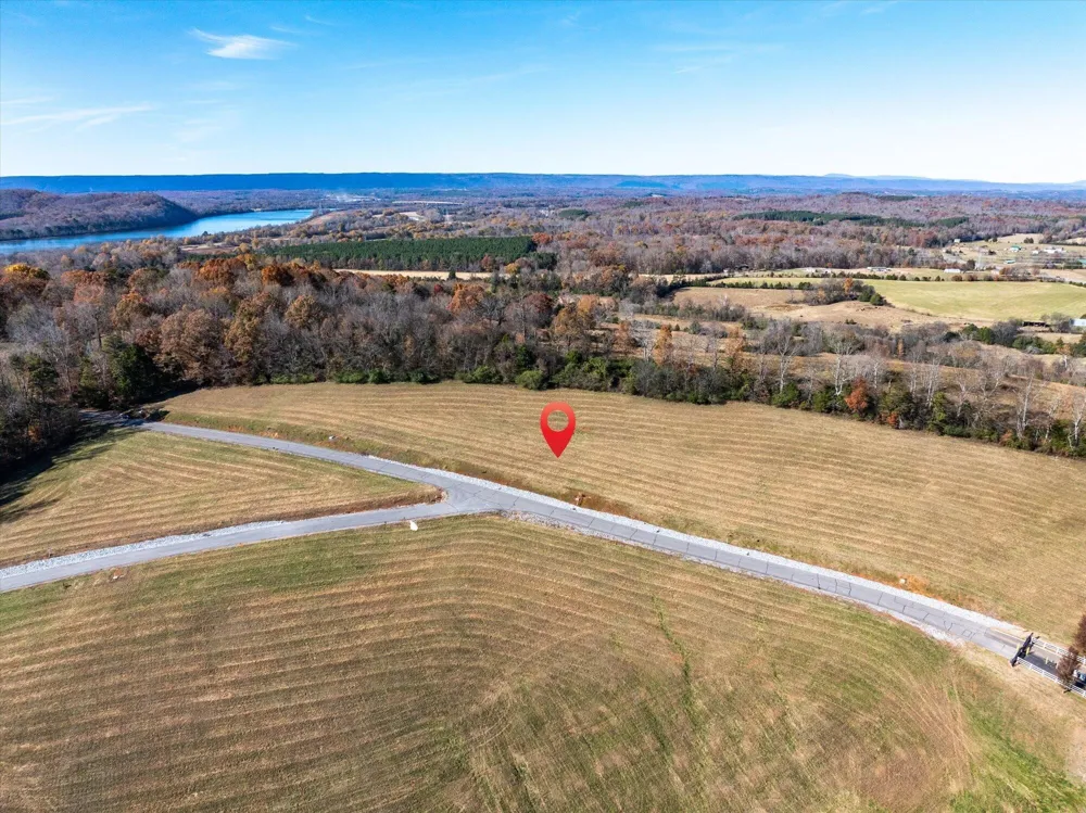 65 The Gates Drive Decatur, TN 37322