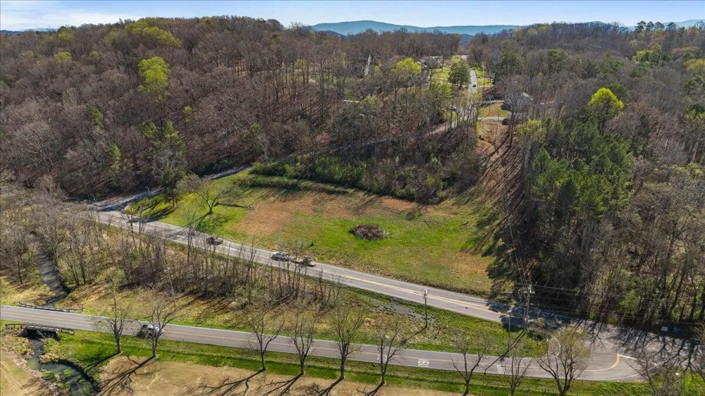24 N Lee Highway Cleveland, TN 37312