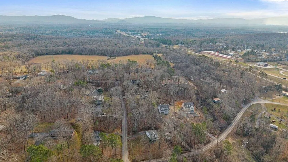 5 Hillview Drive NE Cleveland, TN 37323