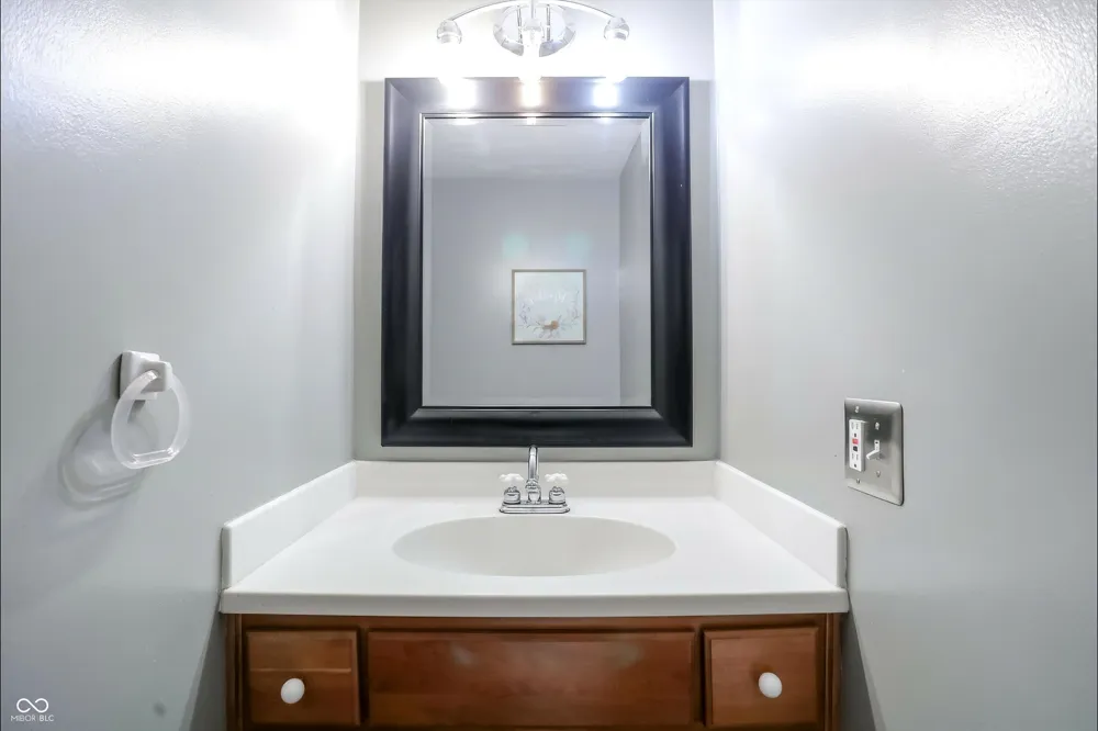 7633 Singleton Street Indianapolis, IN 46227