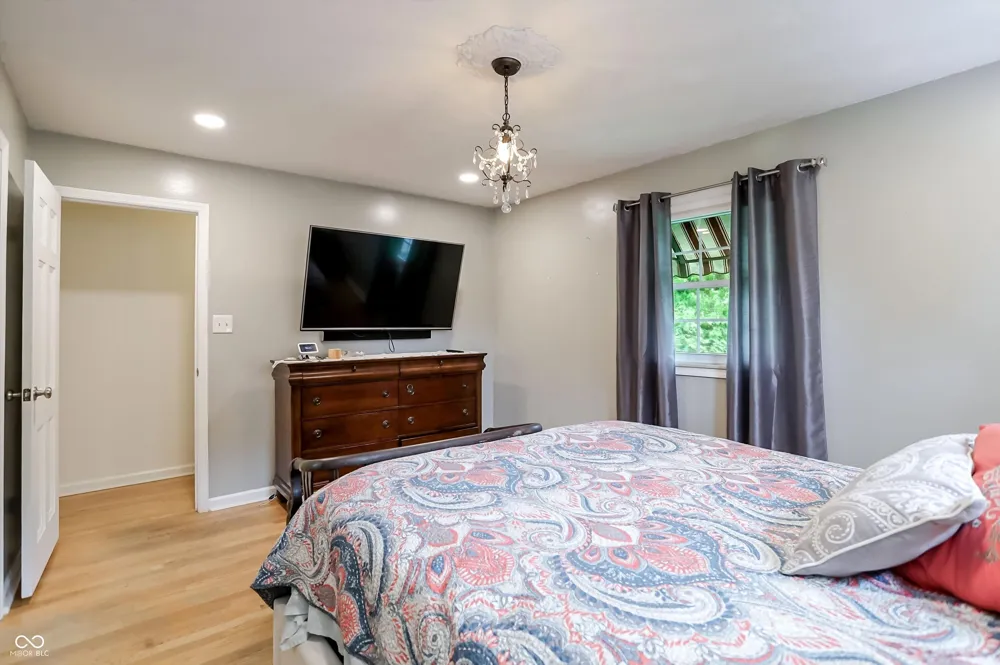 7633 Singleton Street Indianapolis, IN 46227