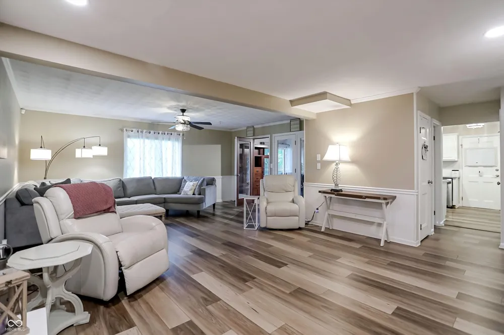 7633 Singleton Street Indianapolis, IN 46227