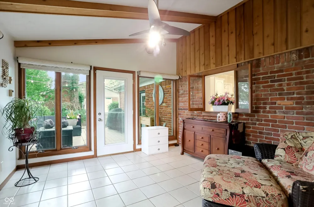 7633 Singleton Street Indianapolis, IN 46227