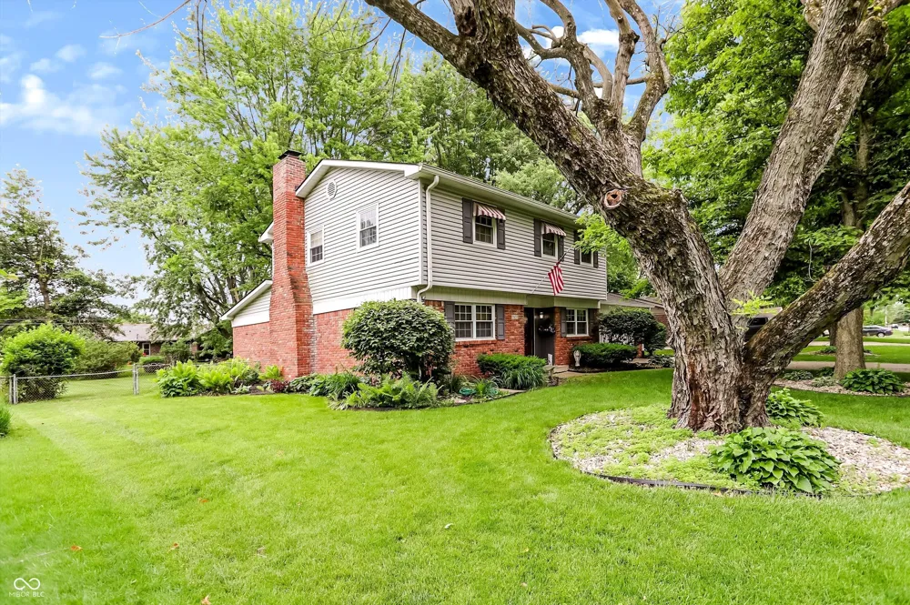7633 Singleton Street Indianapolis, IN 46227