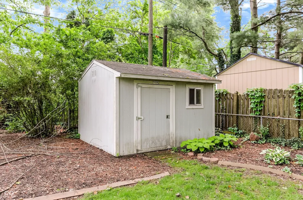 7633 Singleton Street Indianapolis, IN 46227