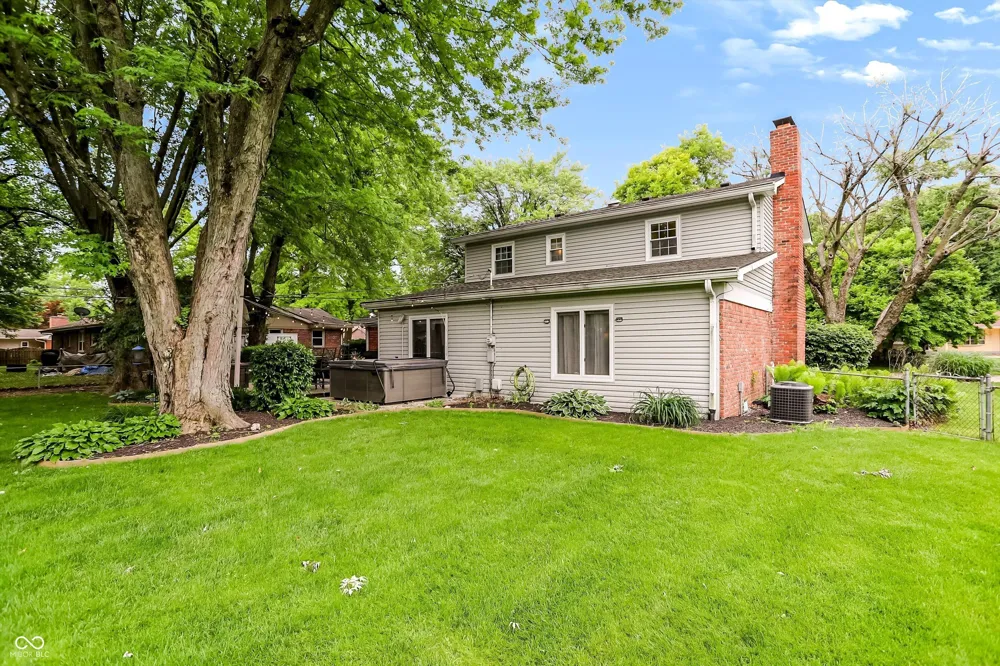 7633 Singleton Street Indianapolis, IN 46227