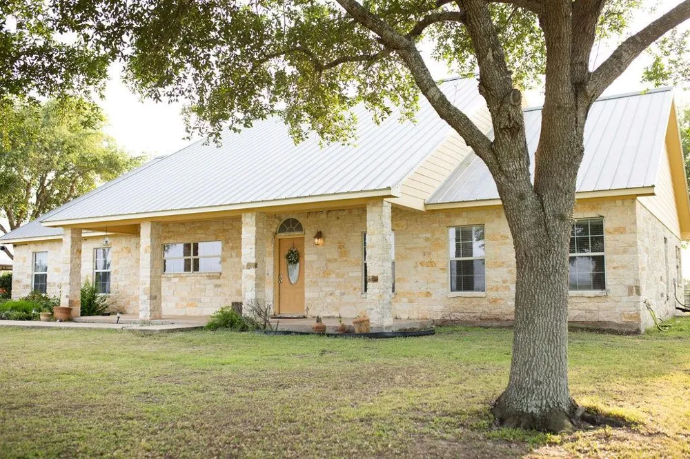 3240 Concrete Edgar Rd Cuero, TX 77954