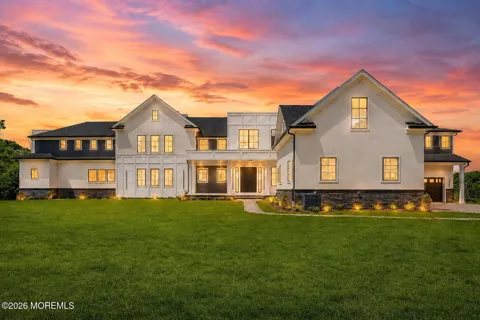 2130 Shadow Lane