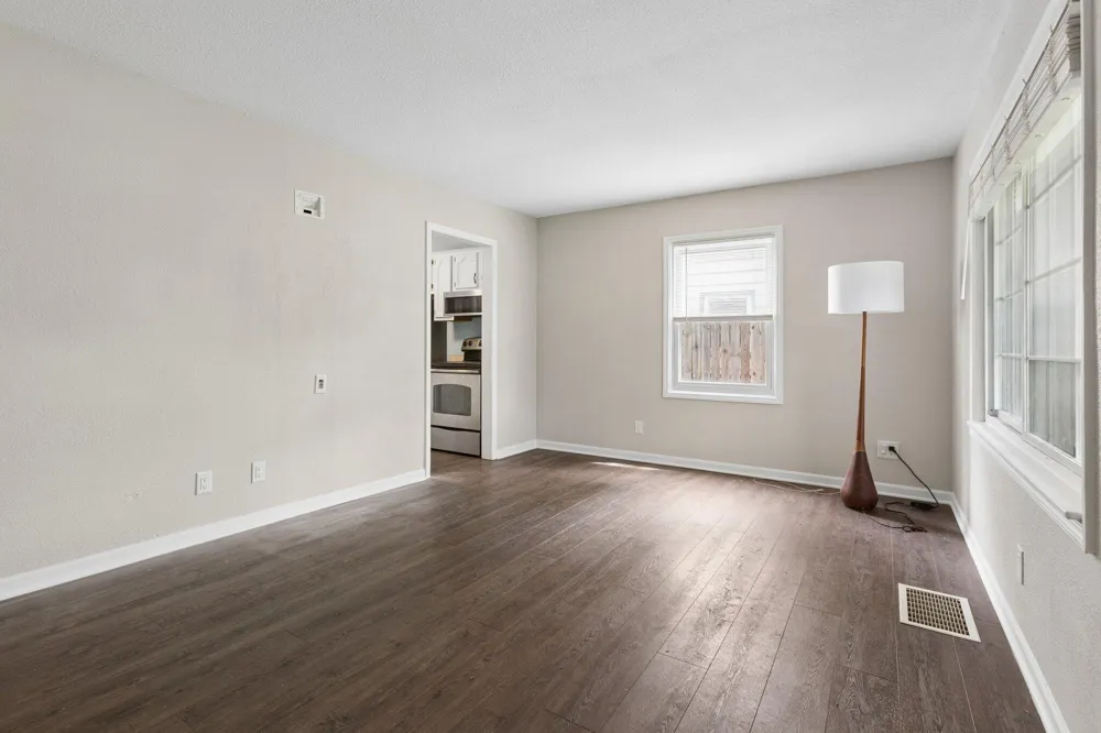 1602 Baker Drive Kalamazoo Charter Township, MI 49048