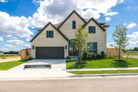 104 Snakeroot Trail
