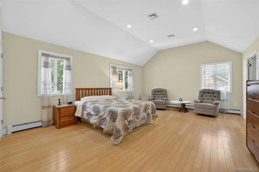 30 Brandeis Avenue Mohegan Lake, NY 10547